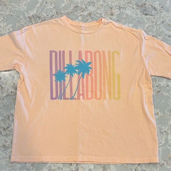 Billabong Tops - Billabong Oversized Sunset Mindset Graphic-T in Medium size in Peach/Coral